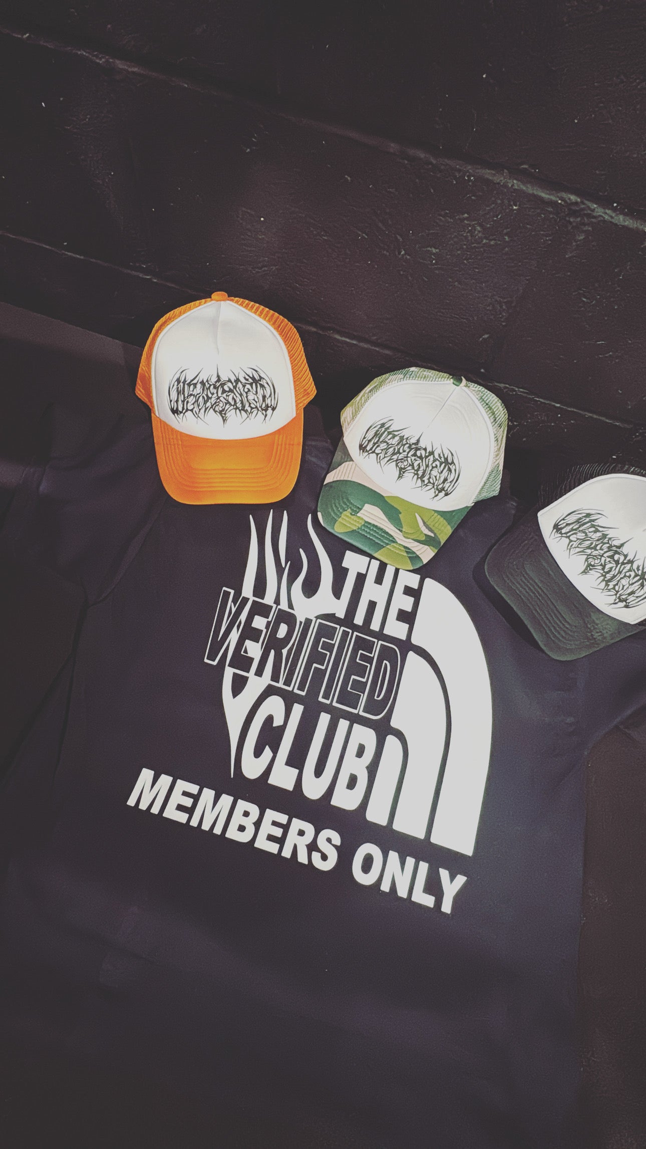 The verified club tee